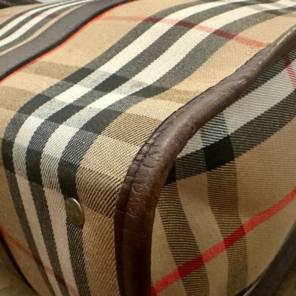 Burberry Knight Nova Check Canvas Leather Shopper Zip Tote Bag - Picture 9 of 13